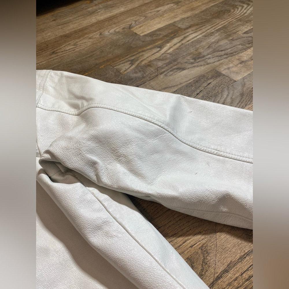 Beautiful USA rare to find White Leather Jacket vintage - Picture 13 of 13